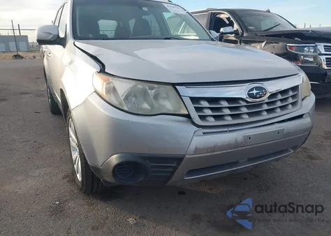 2012 Subaru Forester 2.5X Premium z USA, uszkodzony, nr VIN JF2SHBCCXCH455903